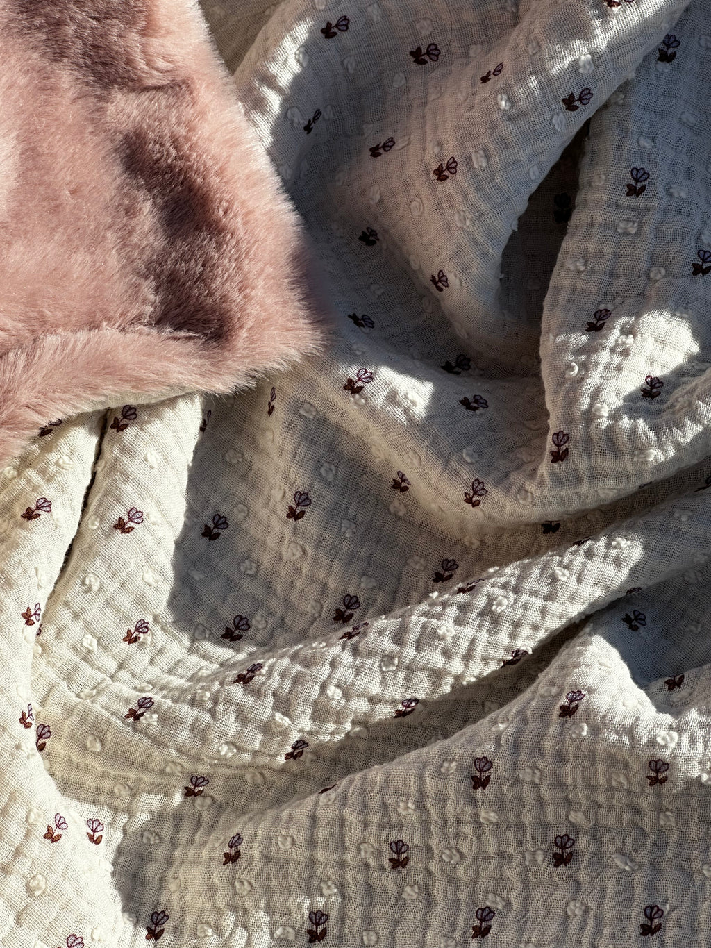 Couverture Plumetis mini fleur